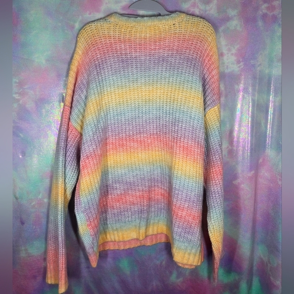 Hello Kitty x Forever 21 Pastel Rainbow Knit Sweater Size 3X - Picture 7 of 8